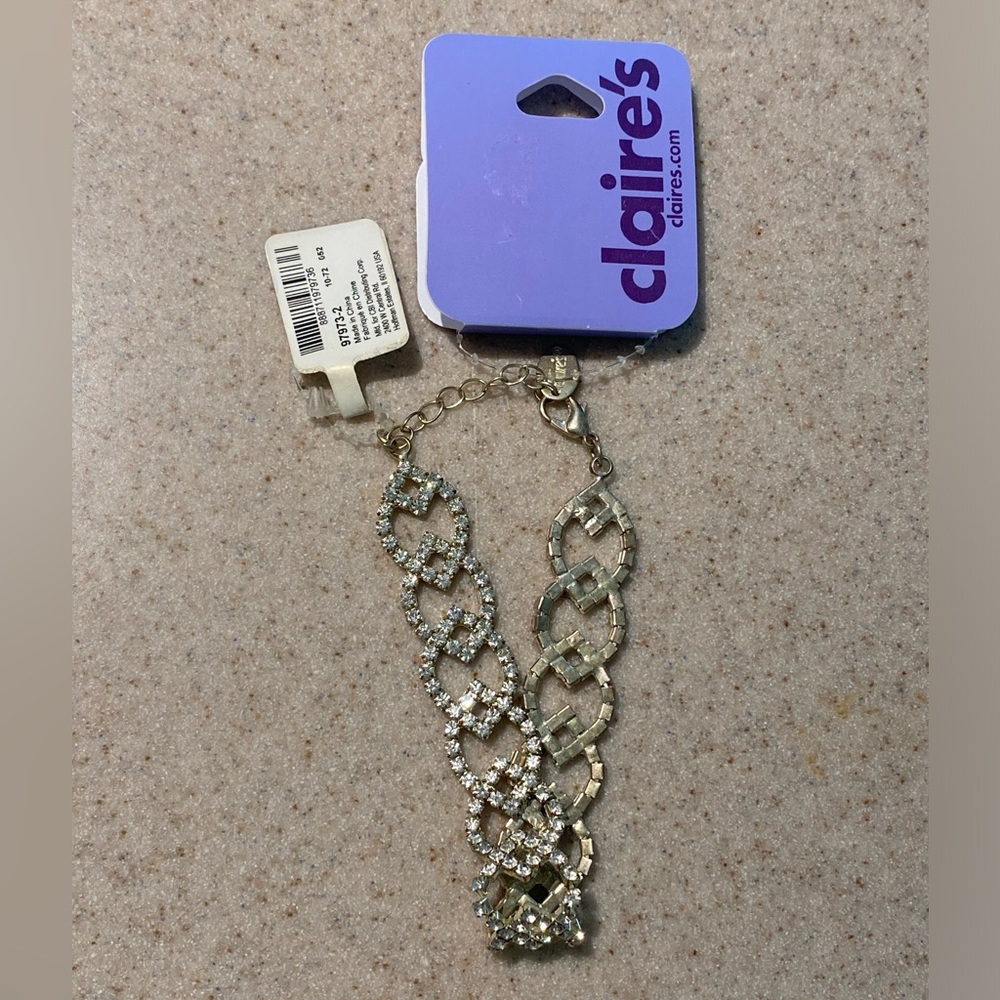 NWT Claire's Silver Rhinestone Heart Bracelet